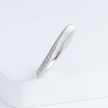 Load image into Gallery viewer, Currents 2.3mm platinum ring with pave diamonds
