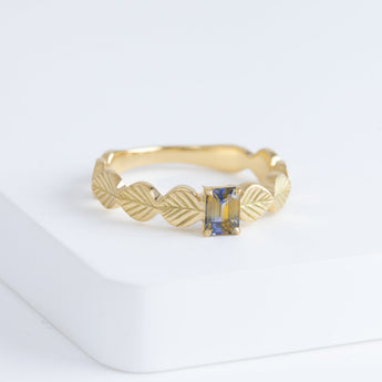 Leaf one-of-a-kind rectangular bicolor sapphire ring