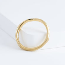 Load image into Gallery viewer, Eucalyptus 3.0mm yellow gold ring
