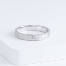 Load image into Gallery viewer, Plumage calm line 3.5mm platinum ring
