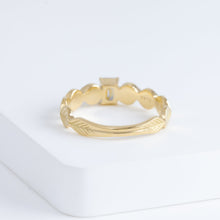 Load image into Gallery viewer, Leaf one-of-a-kind rectangular bicolor sapphire ring
