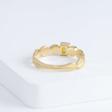 Load image into Gallery viewer, Leaf one-of-a-kind rectangular bicolor sapphire ring

