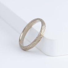 Load image into Gallery viewer, Plumage timeless 2.7mm white gold ring with one diamond

