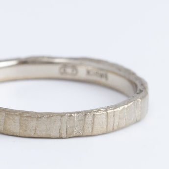 Eon 2.5mm white gold ring