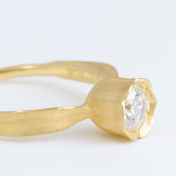 Tullip solitaire diamond ring (made-to-order)