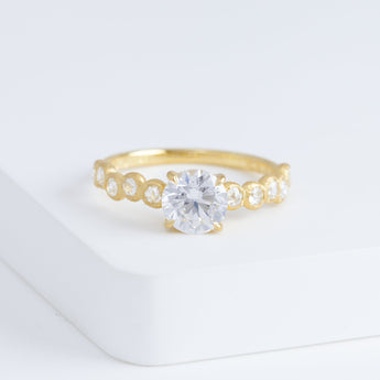 Pebble little solitaire diamond ring (made-to-order)