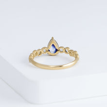 Load image into Gallery viewer, Pebble little one-of-a-kind pear shaped bi-color sapphire ring
