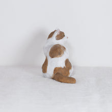 Load image into Gallery viewer, Ryoji Bannai - #2615 Brown and white side sitting cat
