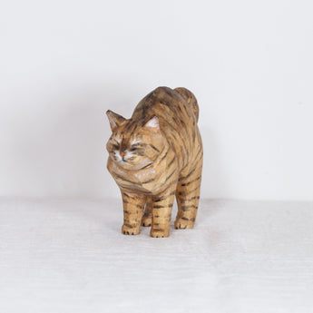 Ryoji Bannai - #2611 Brown tabby stretching cat