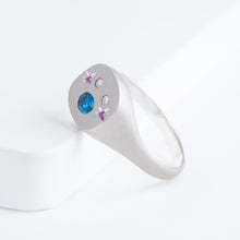 Load image into Gallery viewer, Big oval mouth face signet ring with sapphire cheeks and white diamond eyes
