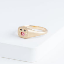 Load image into Gallery viewer, Small oval mouth face signet ring with sparkly cheeks
