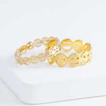 Load image into Gallery viewer, Smiley iconic ring (18K Yellow Gold)
