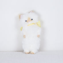 Load image into Gallery viewer, Sate - Small chilling cat doll
