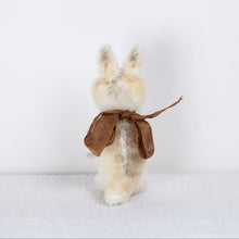 Load image into Gallery viewer, Sate - Small bunny doll A
