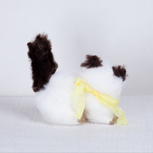Load image into Gallery viewer, Sate - Small side standing cat doll
