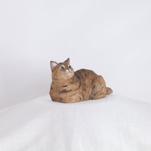 Ryoji Bannai - #17 Brown tabby chilling cat