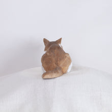 Load image into Gallery viewer, Ryoji Bannai - #18 Brown and white chilling cat
