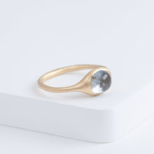 Load image into Gallery viewer, Maxi OOAK Yui aquamarine ring
