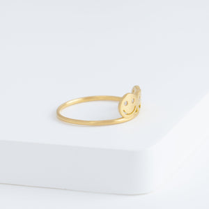 Diamond three smile ring