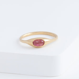 Yui pink tourmaline ring