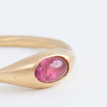 Yui pink tourmaline ring