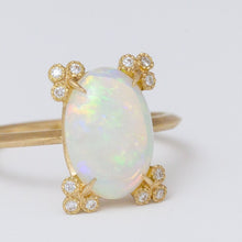 Load image into Gallery viewer, Spread Australian opal ring
