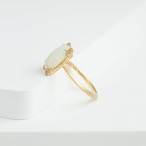 Spread Australian opal ring
