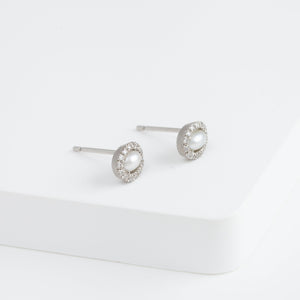 Tulle south sea pearl diamond studs