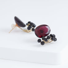 Load image into Gallery viewer, Fairy garnet and black spinel earrings
