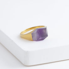 Load image into Gallery viewer, Mini rock crystal bi-color amethyst ring
