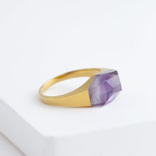 Load image into Gallery viewer, Mini rock crystal bi-color amethyst ring
