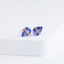 Load image into Gallery viewer, Band pear tanzanite studs
