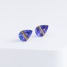 Load image into Gallery viewer, Band pear tanzanite studs
