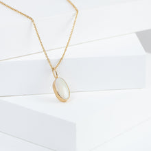Load image into Gallery viewer, Gallery Australian opal necklace
