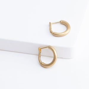 Matte hoop earrings