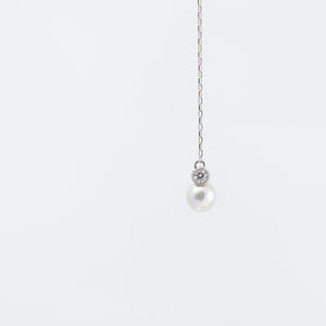 Baby Akoya pearl single pearl diamond drop platinum earrings