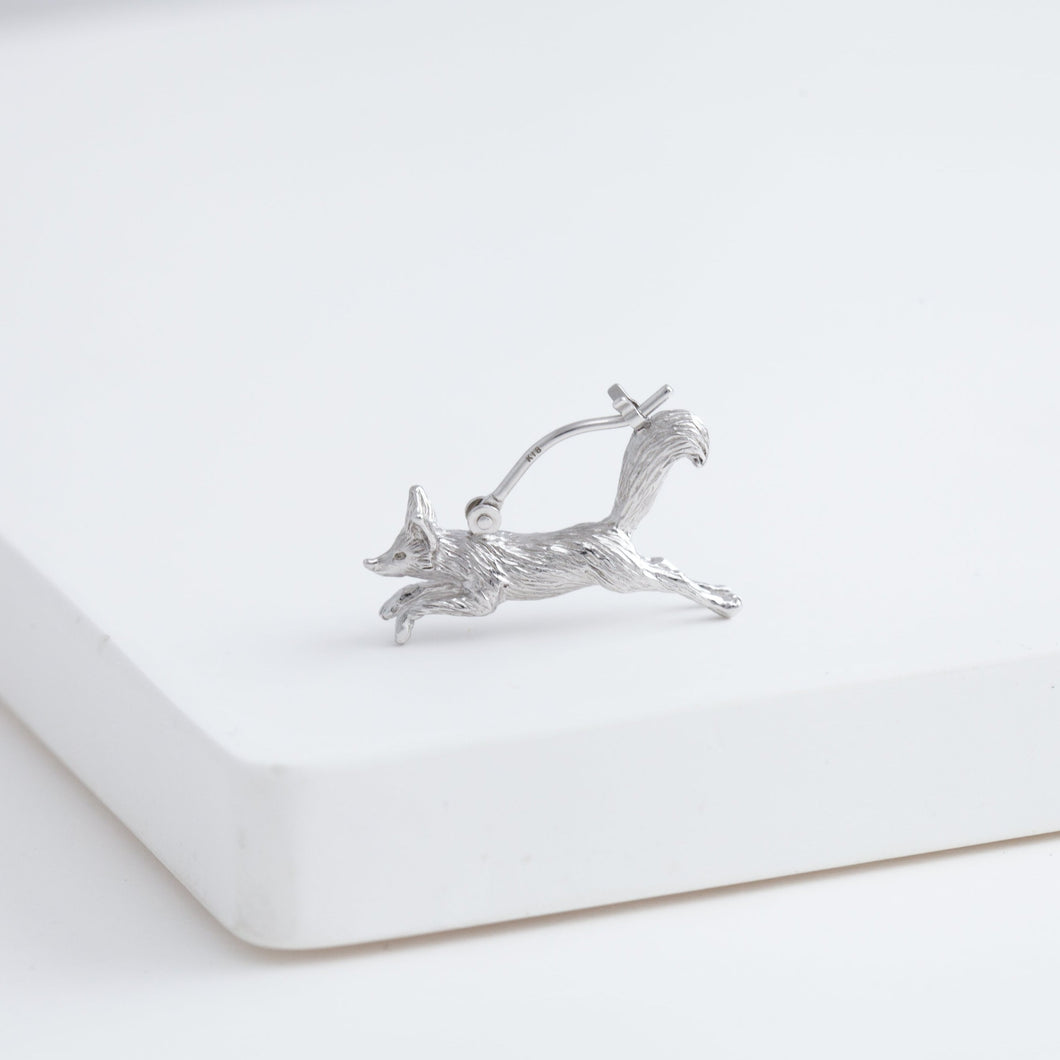 Fox earring (rhodium plated silver)