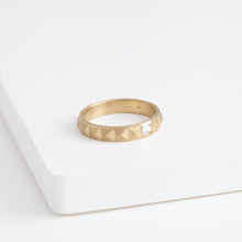 Load image into Gallery viewer, Studs yellow gold ring with diamond
