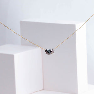 Kidney black pearl necklace