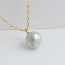 Load image into Gallery viewer, Baby Akoya pearl single pearl necklace
