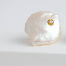 Load image into Gallery viewer, Medium petal studs with diamonds
