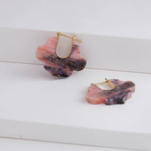 Load image into Gallery viewer, Crest pink opal damask earrings B – limited edition
