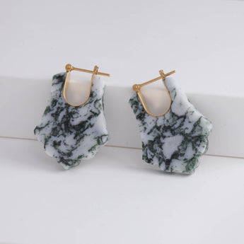 Crest white moss agate Acanthus earrings