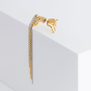 Horse through gold plated silver earring - Kolekto 