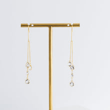 Load image into Gallery viewer, Sliding quartz earrings - Kolekto 
