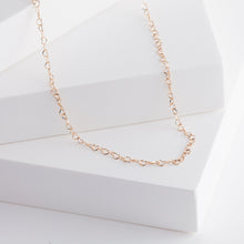 Load image into Gallery viewer, Heart chain necklace (rose gold) - Kolekto 
